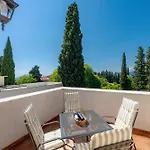 Villa Elly
