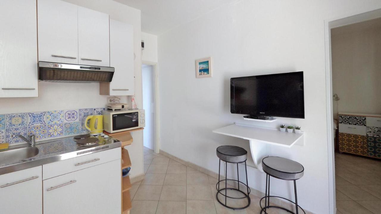 Elly Guest house 3*